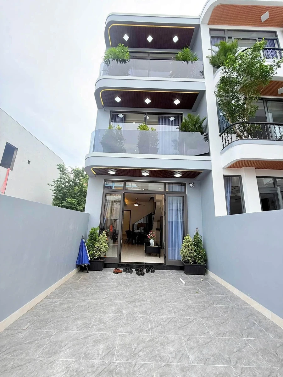 Bán nhà 3 tầng Duy Tân Huế 150m2 5PN - Ảnh thu nhỏ 2