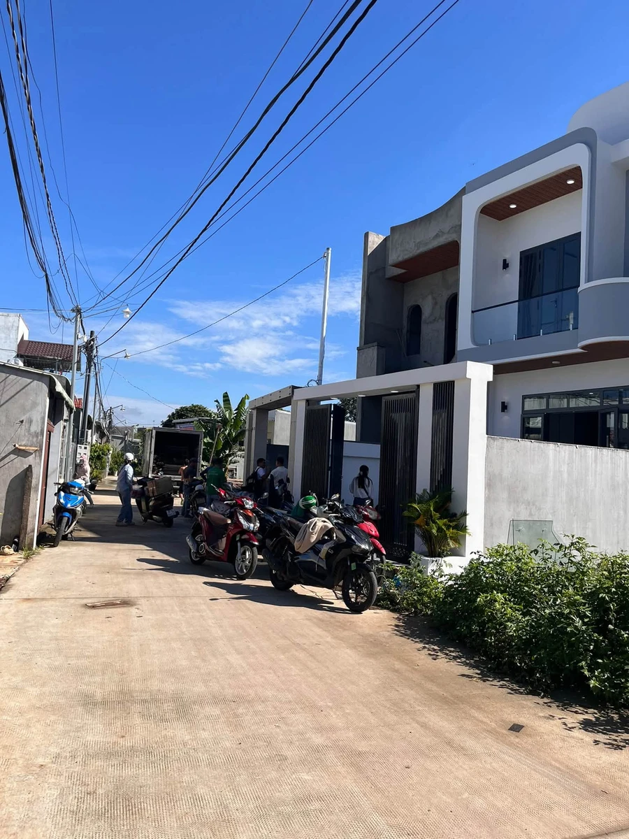 Nhà phố 3PN Long Khánh 115m², 2 tỷ 350 - Ảnh 1