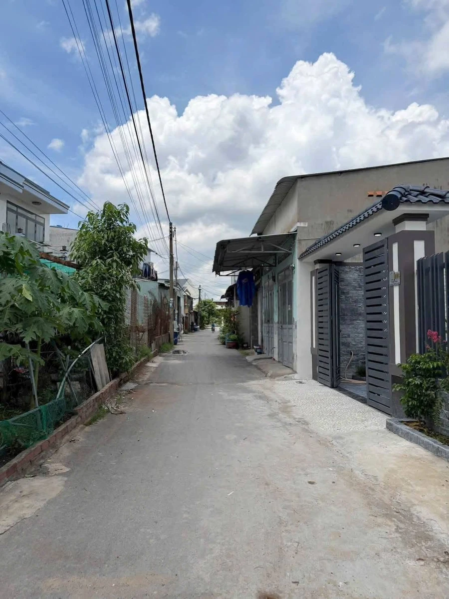 Biệt thự mới xây 4PN, 160m² Đông Thạnh Hóc Môn, 7.5 tỷ - Ảnh thu nhỏ 3
