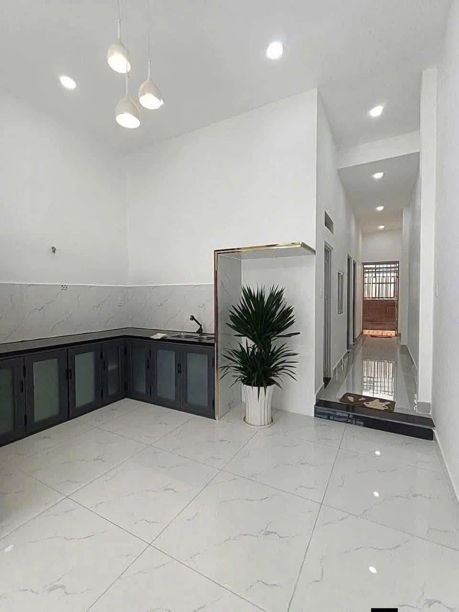 Nhà bán Nguyễn Du Dĩ An 93,7m² 2 PN sân đậu ô tô - Ảnh thu nhỏ 4