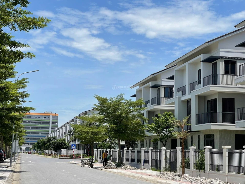 Bán BT tại Centa Riverside, 11,6 tỷ, 180m2, chính chủ, giá siêu hời - Ảnh 1