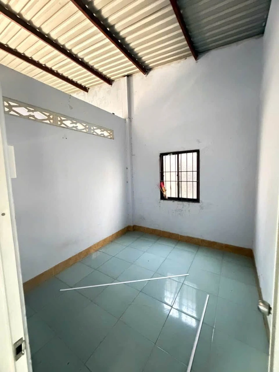 Bán nhà cấp 4 trung tâm Phan Thiết 74m², giá 990 triệu - Ảnh thu nhỏ 3