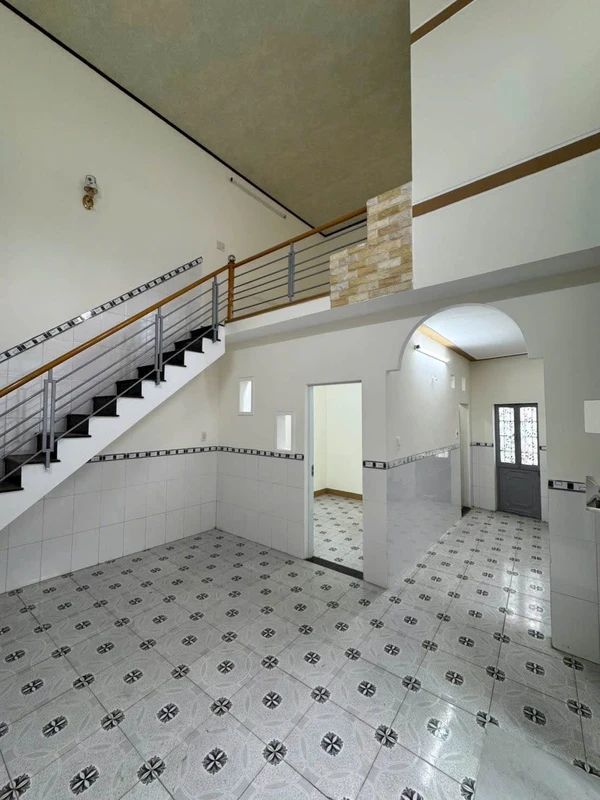 Bán nhà góc 2 mặt hẻm 40m2 Hoàng Hoa Thám Quy Nhơn 2 tỷ