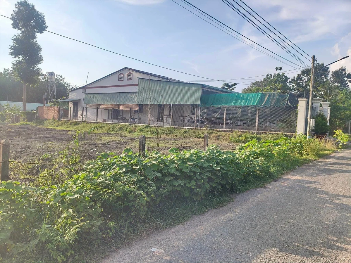 Bán đất thổ cư 170m² Thị Trấn Tân Biên, Tây Ninh 399 triệu - Ảnh 1