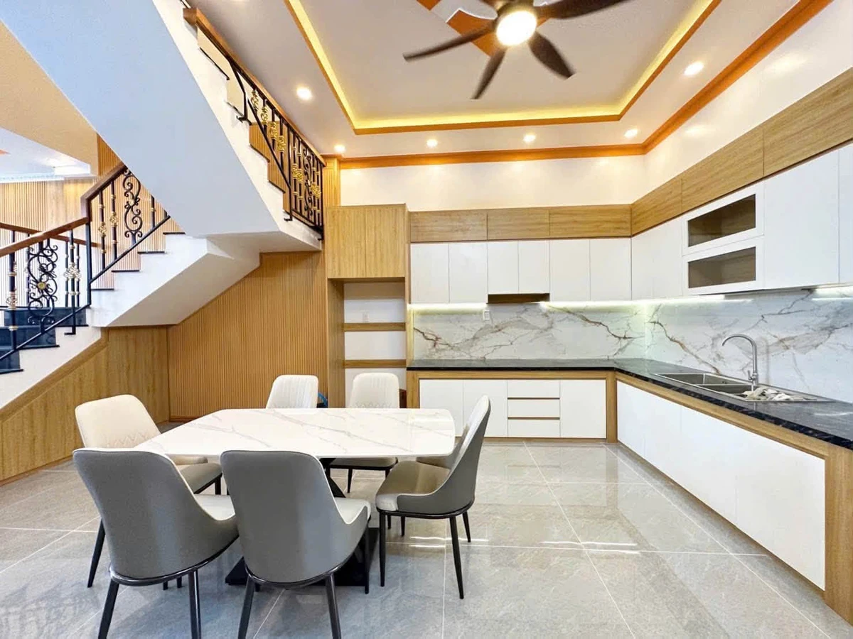 Nhà lầu 3PN có vườn Nguyễn Văn Phú, 185m², 3.2 tỷ - Ảnh thu nhỏ 4