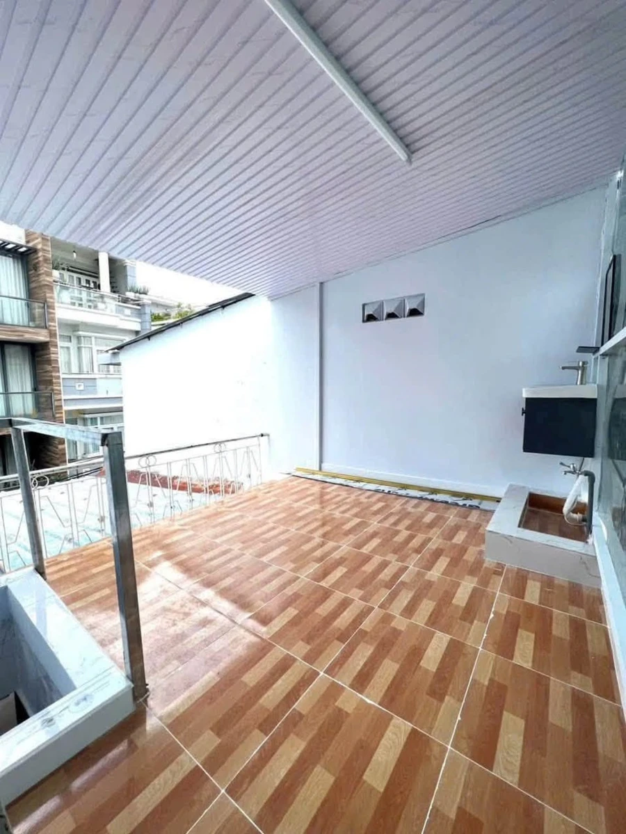 Bán nhà 2 tầng 22m2, 2PN, hẻm xe tải đường Lạc Long Quân, Quận 11 - Ảnh thu nhỏ 2