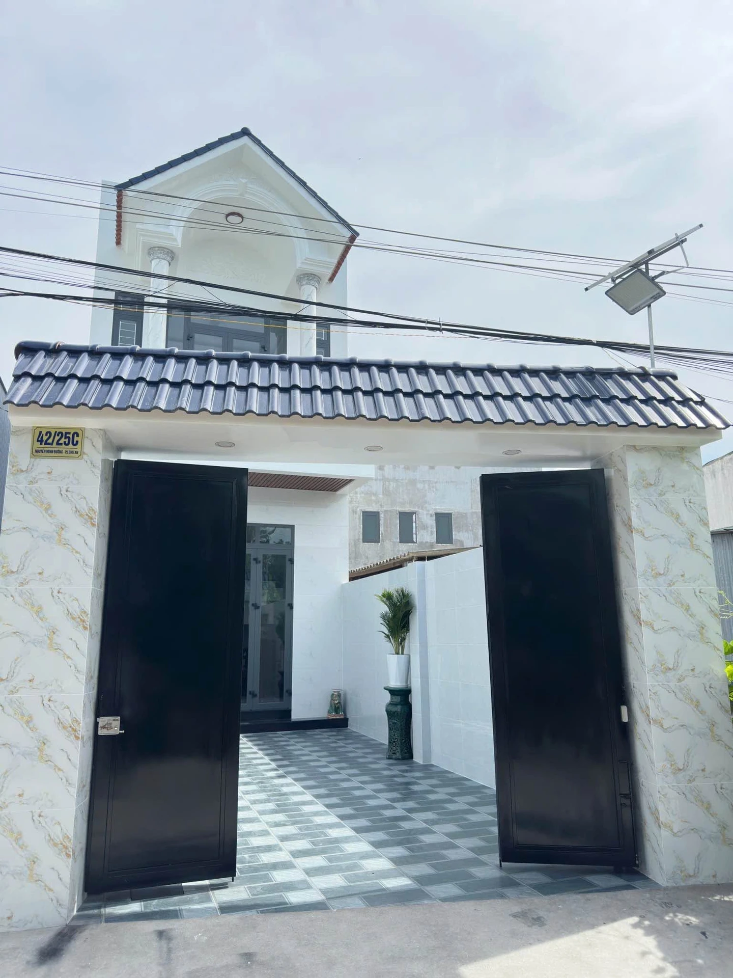 Bán nhà 1 trệt 1 lầu 99m² Phường Long An Tân An 3.2 tỷ - Ảnh 1