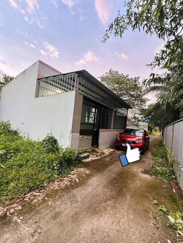 Bán nhà 2 phòng 100m² Phú Hưng, Bến Tre