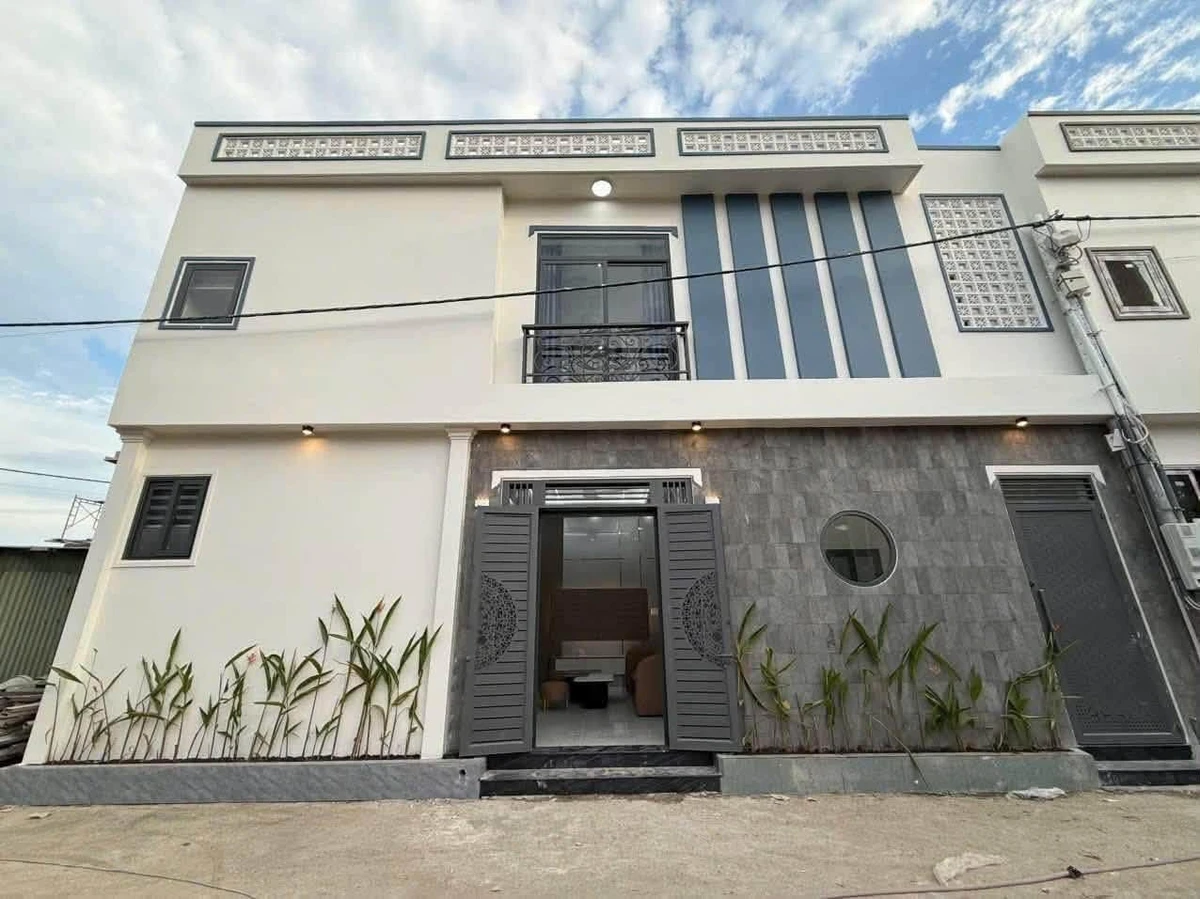 Bán nhà 1 trệt 1 lầu Bửu Hoà 60m2, 3 PN, 2 WC, 2 tỷ 890 - Ảnh 1