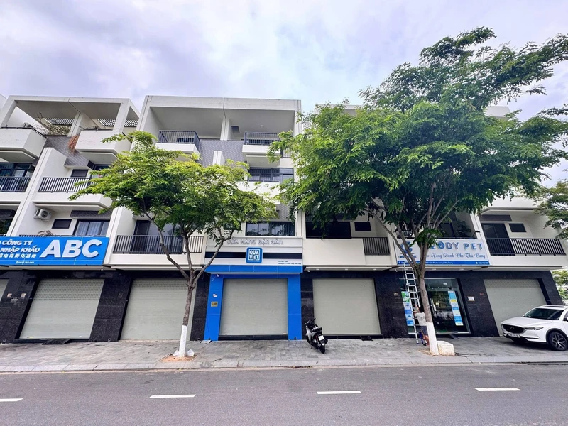 Bán nhà phố 5 phòng ngủ Nha Trang, 100m², 13,8 tỷ