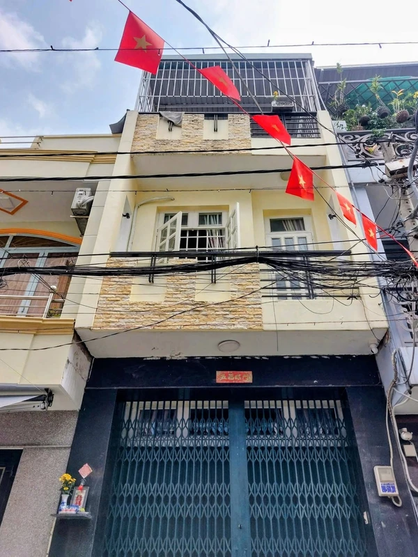 Nhà 4 tầng 40m² Miếu Hai Xã Nhà Bè, 3 tỷ yody