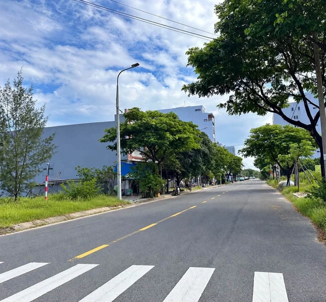Bán nhà phố hẻm xe tải 6m Bình Thạnh, 86.8m², 3 tầng dautubdsdalat