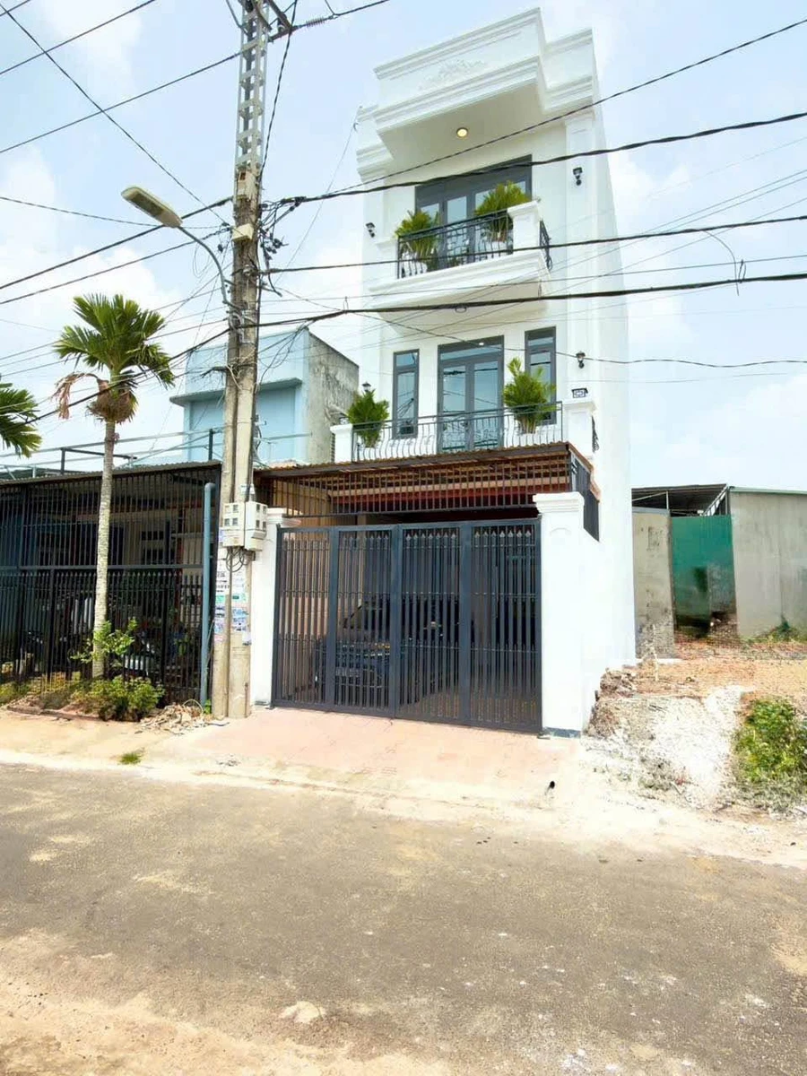 Bán nhà 3 tầng mặt tiền Trần Can, 80m², 3PN, 4WC, Tân Phú, 4,45 tỷ - Ảnh 1