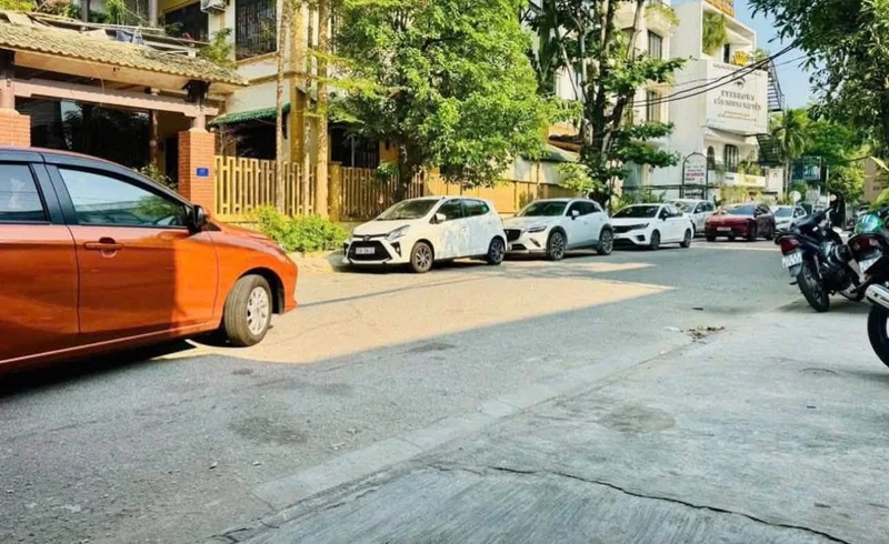 Nhà 2 tầng mặt tiền Nguyễn Lương Bằng, 115m², 10 tỷ, Huế