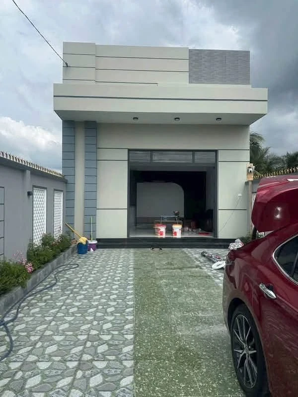 Bán nhà mặt tiền HL173 Bến Tre 3,3 tỷ, 300m²