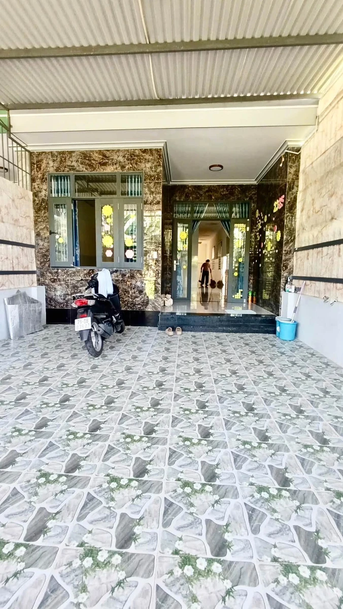 Bán nhà mái Thái 3 phòng ngủ 160m2 Khánh Hòa - Ảnh thu nhỏ 2
