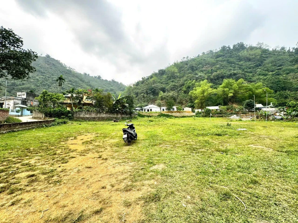 Lô góc 3277m2 gần dự án Lasaveur, view núi non bao quanh rất đẹp làm nghỉ dưỡng, giá rẻ - Ảnh 1