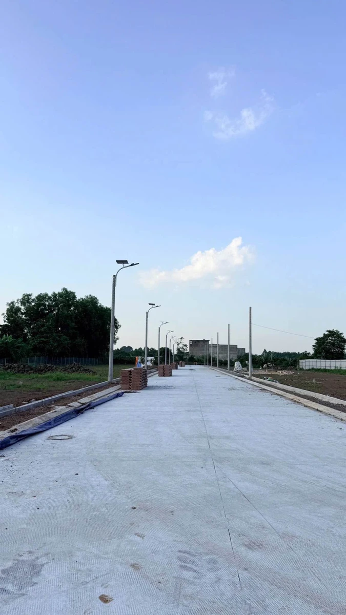 Bán đất nền thổ cư sổ riêng mặt tiền đường 10m giá 849 triệu gần BV Ái Nghĩa - Ảnh 1