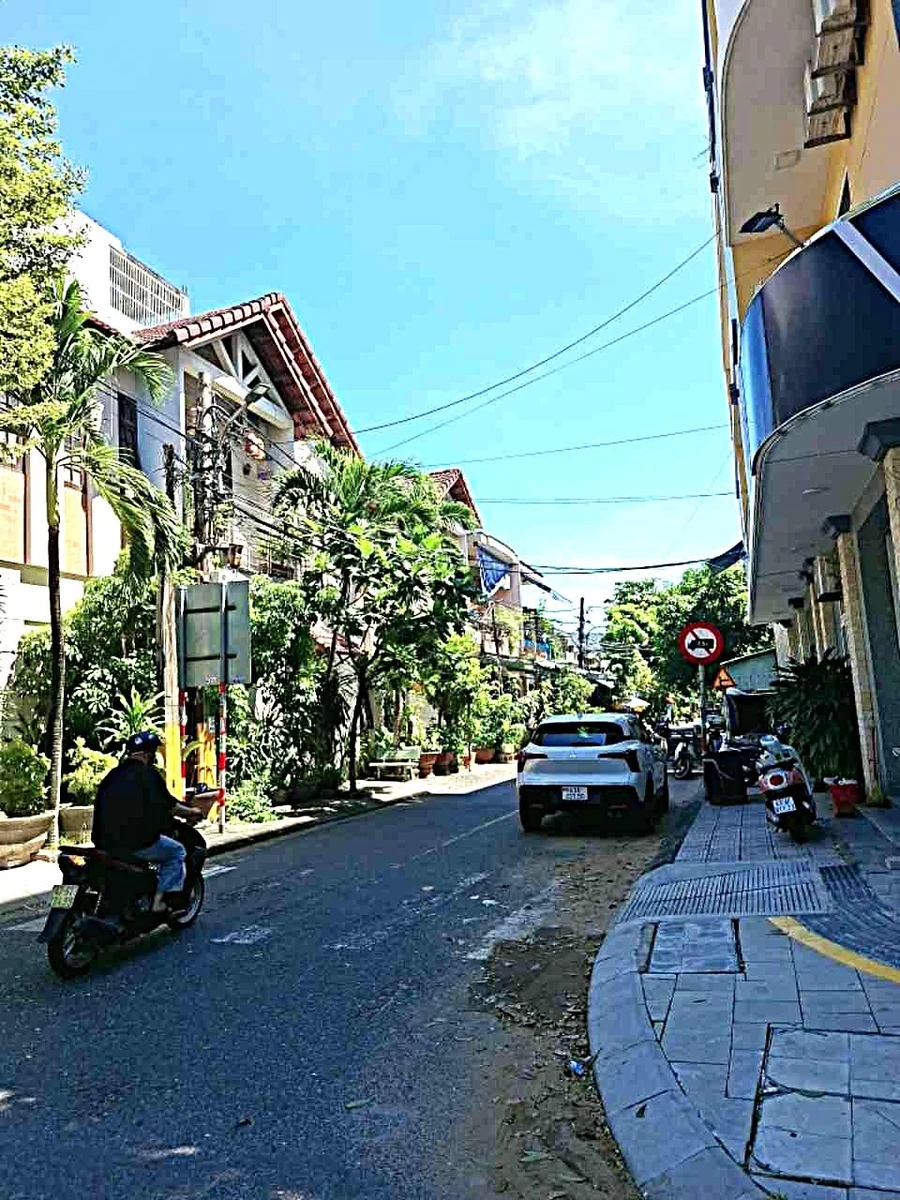 Bán nhà mặt tiền Phan Phú Tiên Đà Nẵng 75m2 gần biển 5 tỷ 3 - Ảnh thu nhỏ 4