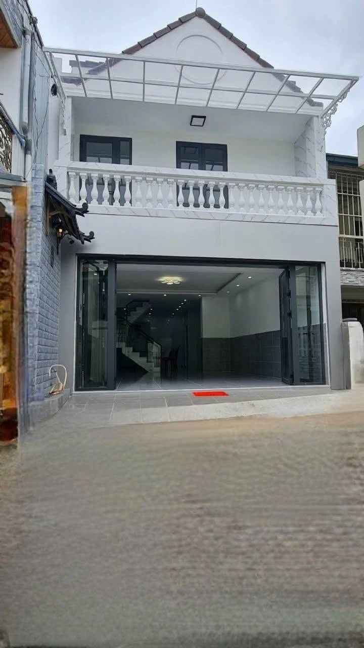 Bán nhà 2 tầng 135m² 6,95 tỷ gần chợ Hoàng Diệu - Ảnh 1