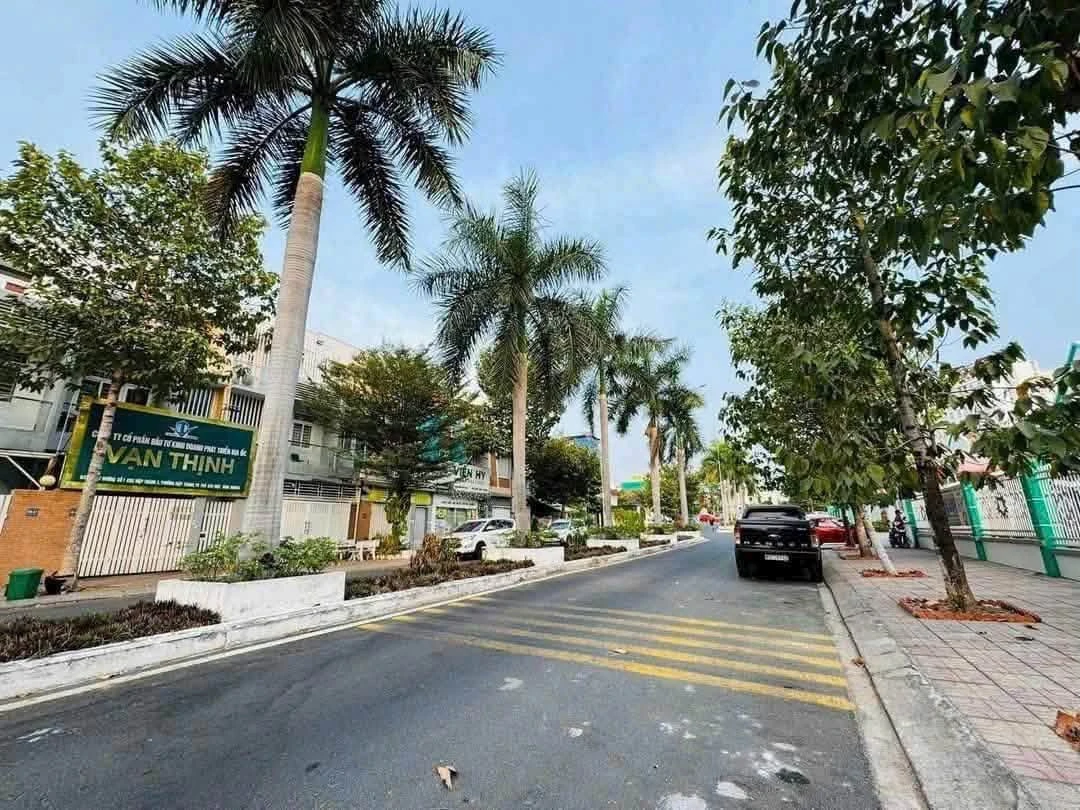 Bán nhà 1 trệt 2 lầu 78,9m² Hiệp Thành 3, giá 4,8 tỷ - Ảnh thu nhỏ 2