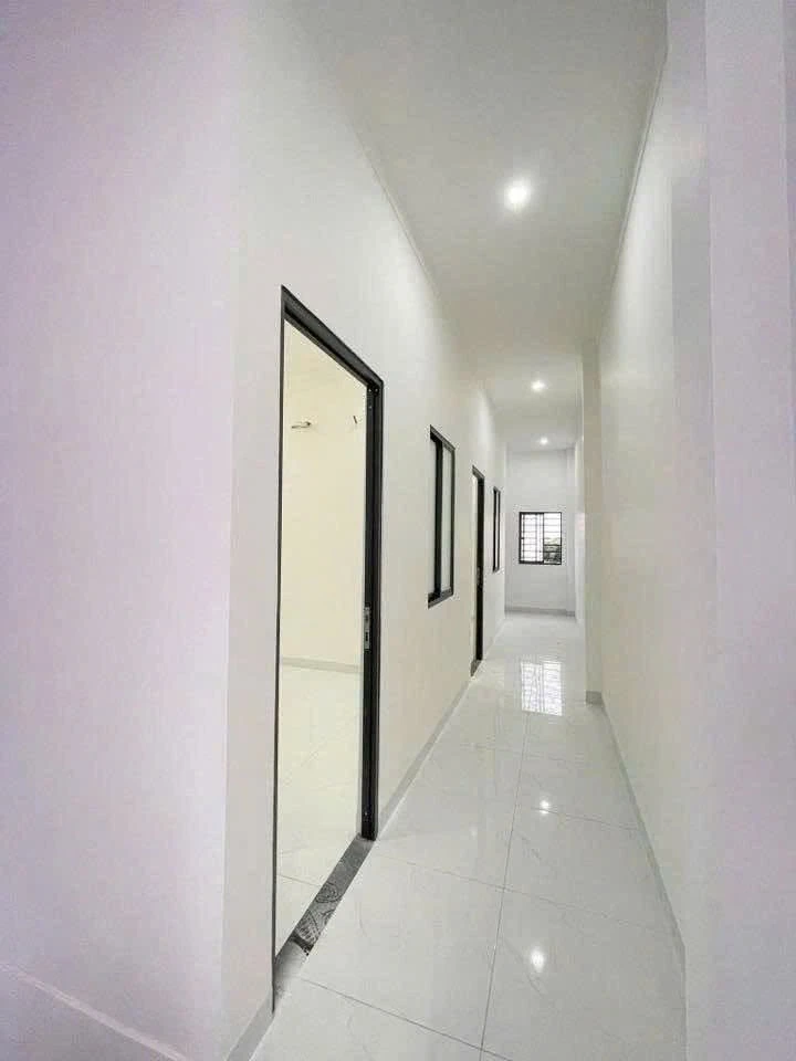 Bán nhà lầu 90m² mặt tiền 7m tại Hương Lộ 15, giá 550 triệu - Ảnh thu nhỏ 5