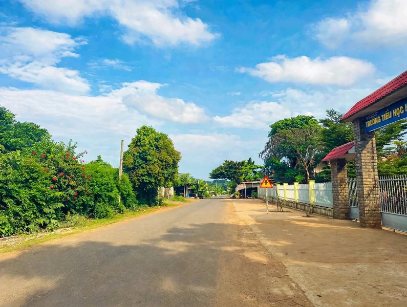 Bán đất Ea Tiêu 120m² trục 10m, sổ hồng riêng 365 triệu