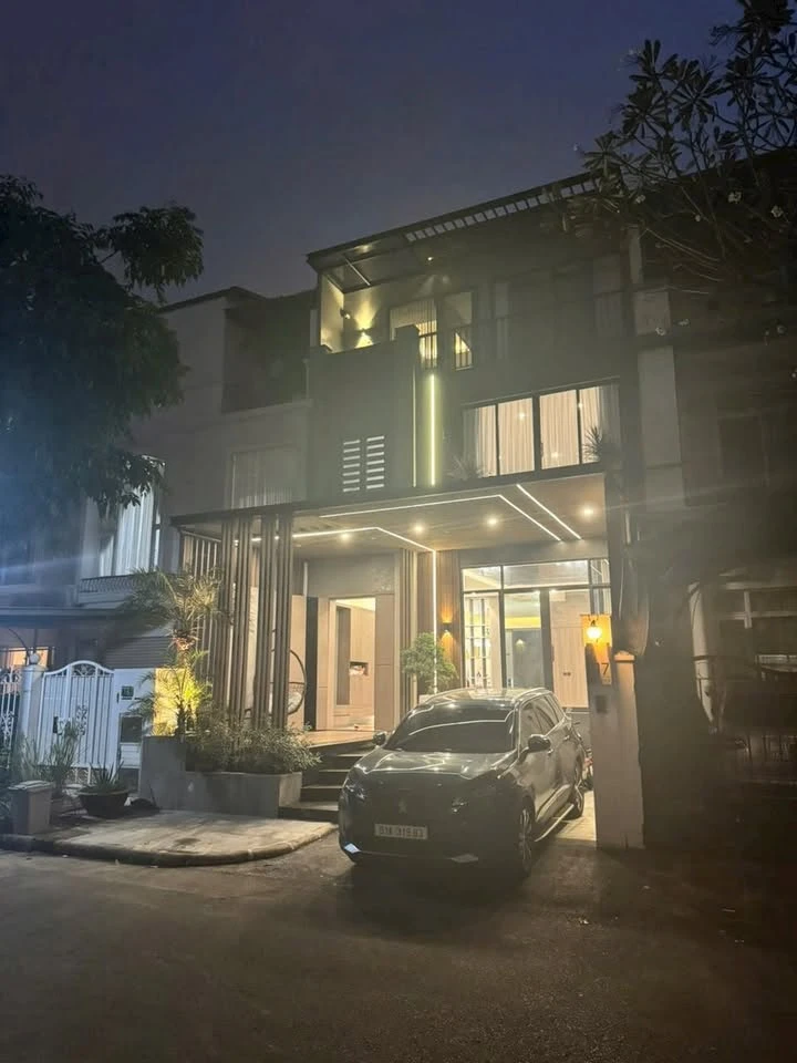 Bán biệt thự Phú Mỹ Hưng 3PN 126m2 giá 33,5 tỷ - Ảnh thu nhỏ 3