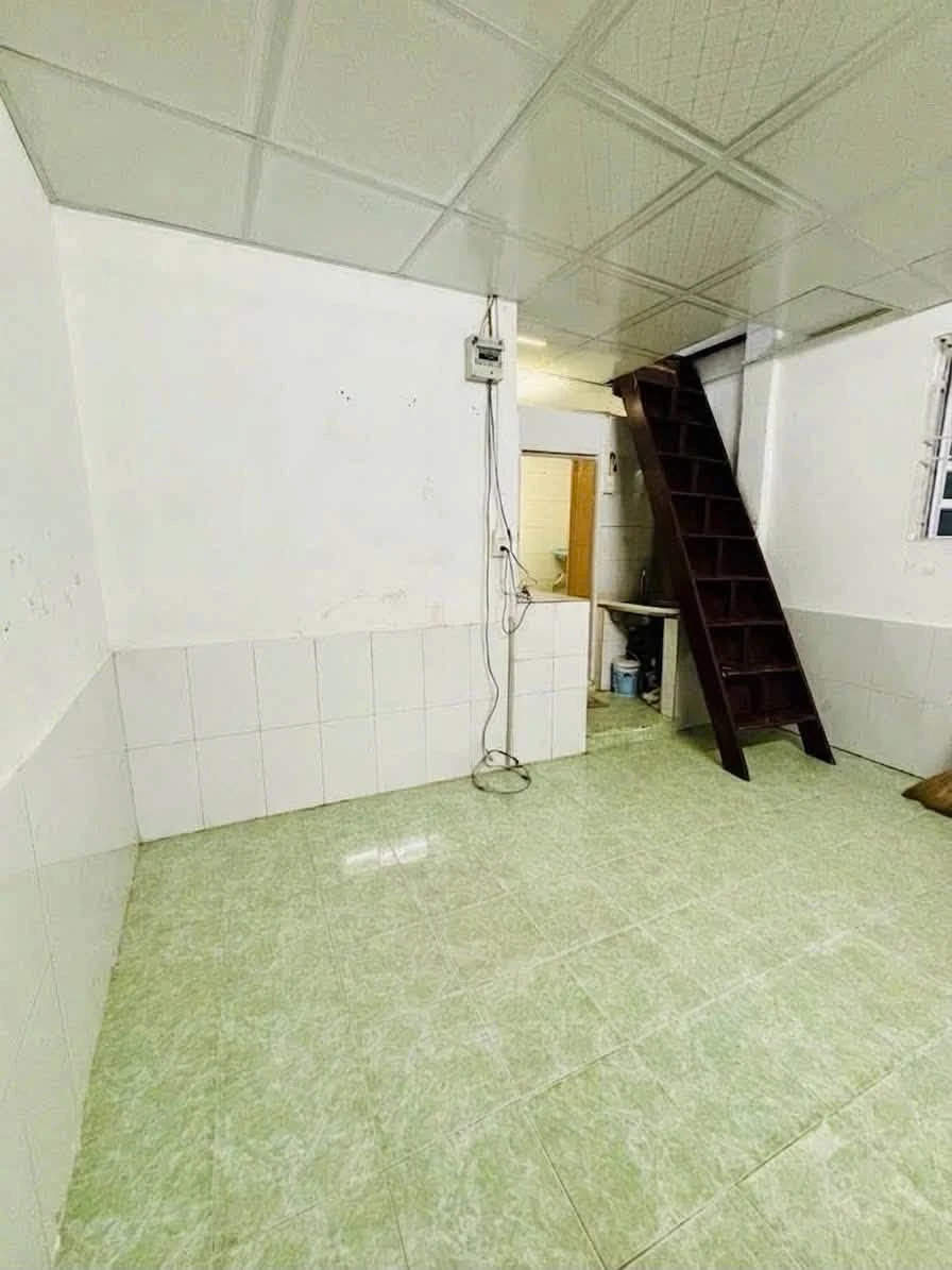 Bán nhà 3 tầng 2PN sát mặt tiền Huỳnh Văn Bánh, Phú Nhuận, giá hơn 2 tỷ - Ảnh thu nhỏ 4