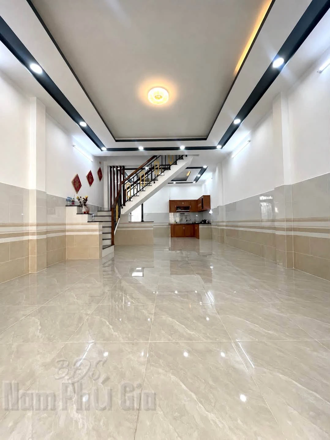 Bán nhà 2PN Bình Tân, Y Moan, 100m² - 2 tỷ kiamorrning - Ảnh 1