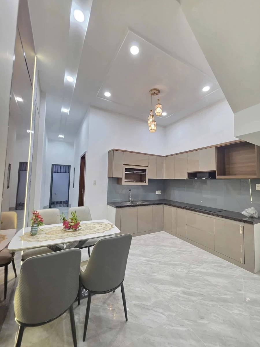 Bán nhà 4 phòng ngủ 94m2 hẻm Nguyễn Thị Minh Khai, Phú Hòa, Thủ Dầu Một - Ảnh thu nhỏ 5