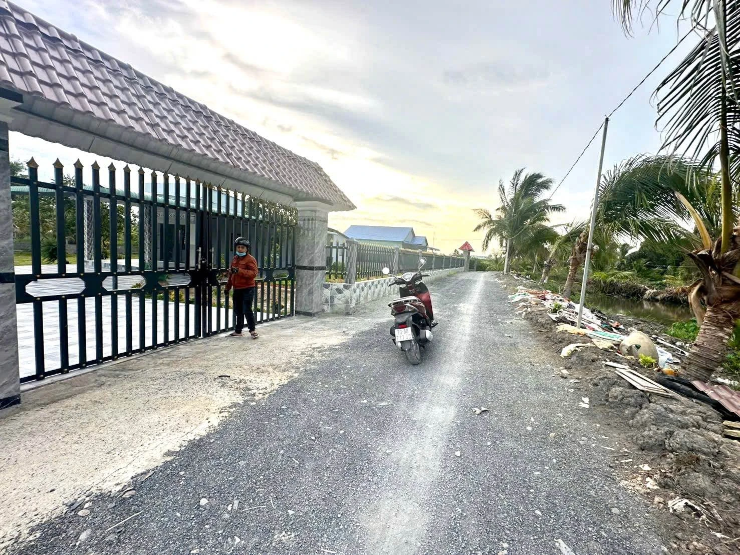 Nhà vườn view sông 1.052m² Bến Lức Long An - Ảnh 1