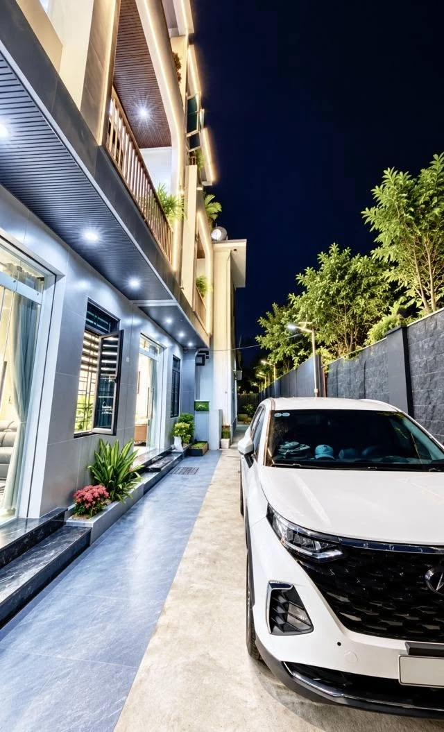 Bán nhà phố Trung tâm An Dương 75m² 3 tầng - Ảnh 1