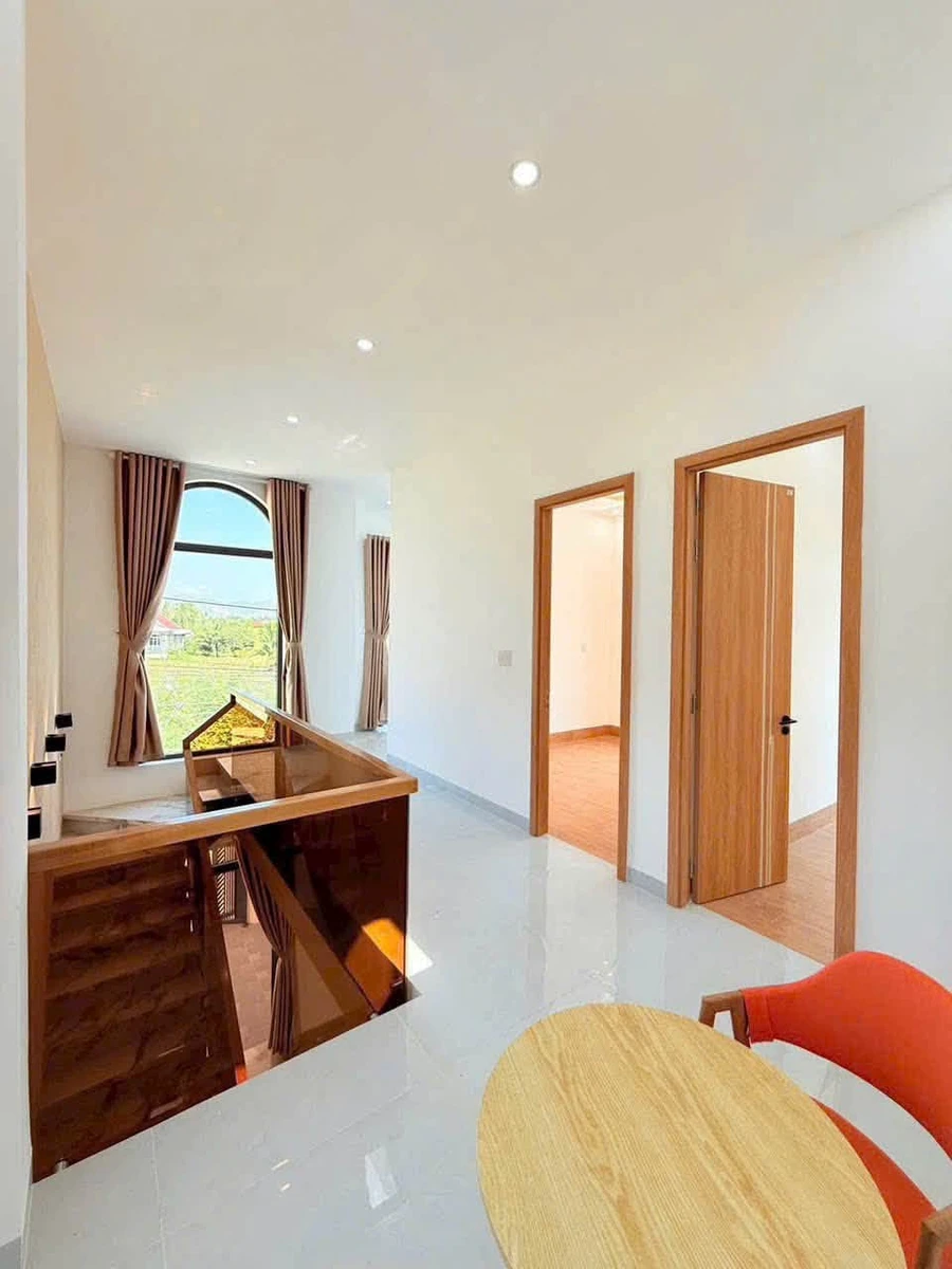 Bán nhà lô góc 98m² 3PN 2WC Diên Khánh 2.2 tỷ - Ảnh thu nhỏ 2