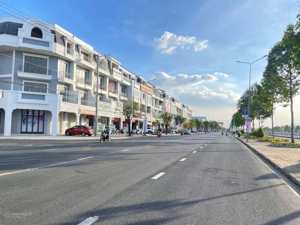 Bán nhà phố shophouse 1 trệt 2 lầu 1 tum hàng hiếm tại khu đô thị Cát Tường Western Pearl, 2tỷ550 - Ảnh thu nhỏ 4
