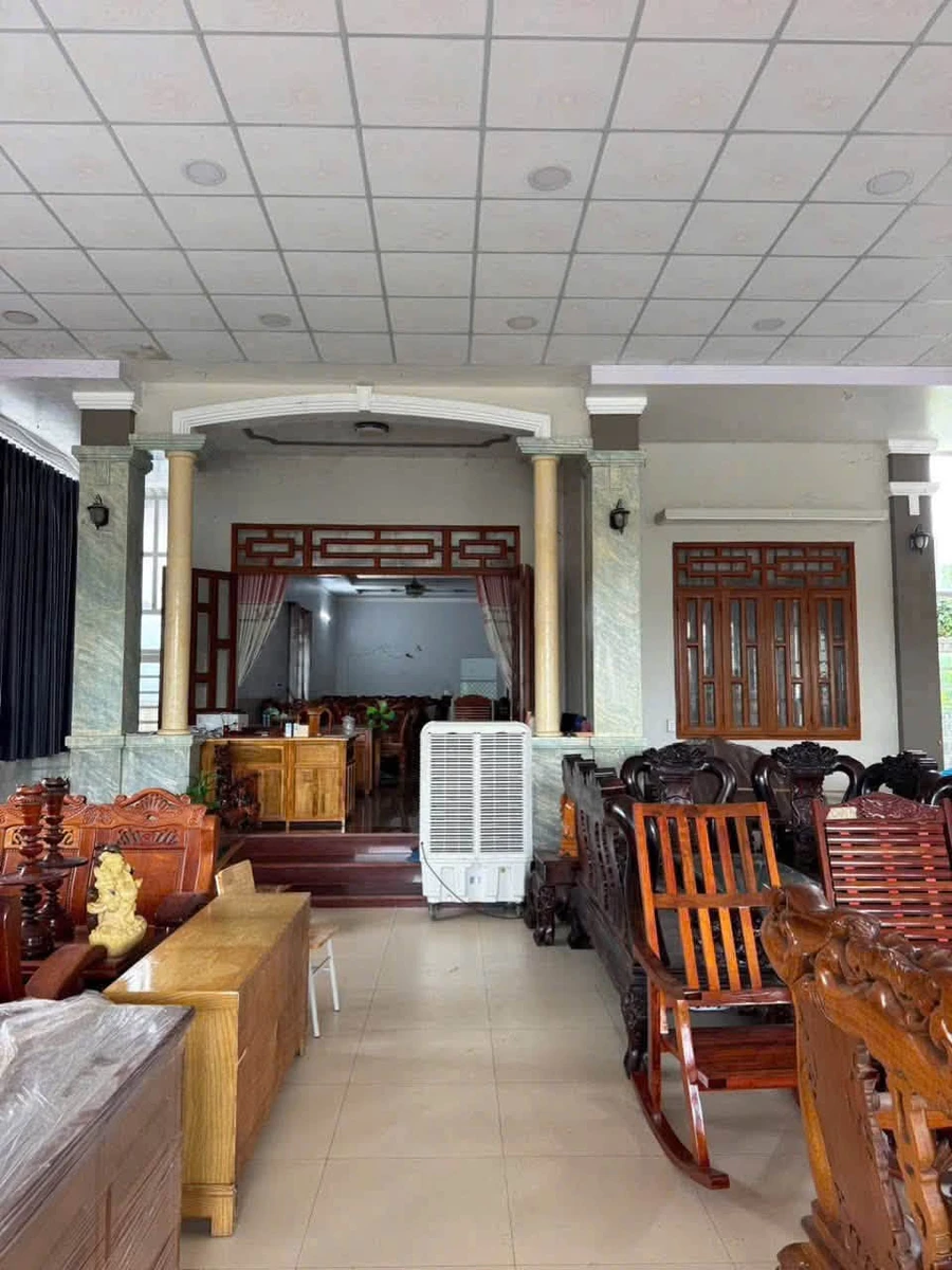 Bán đất mặt tiền kinh doanh 600m2 có nhà và cửa hàng tại Chơn Thành, Bình Phước - Ảnh thu nhỏ 2