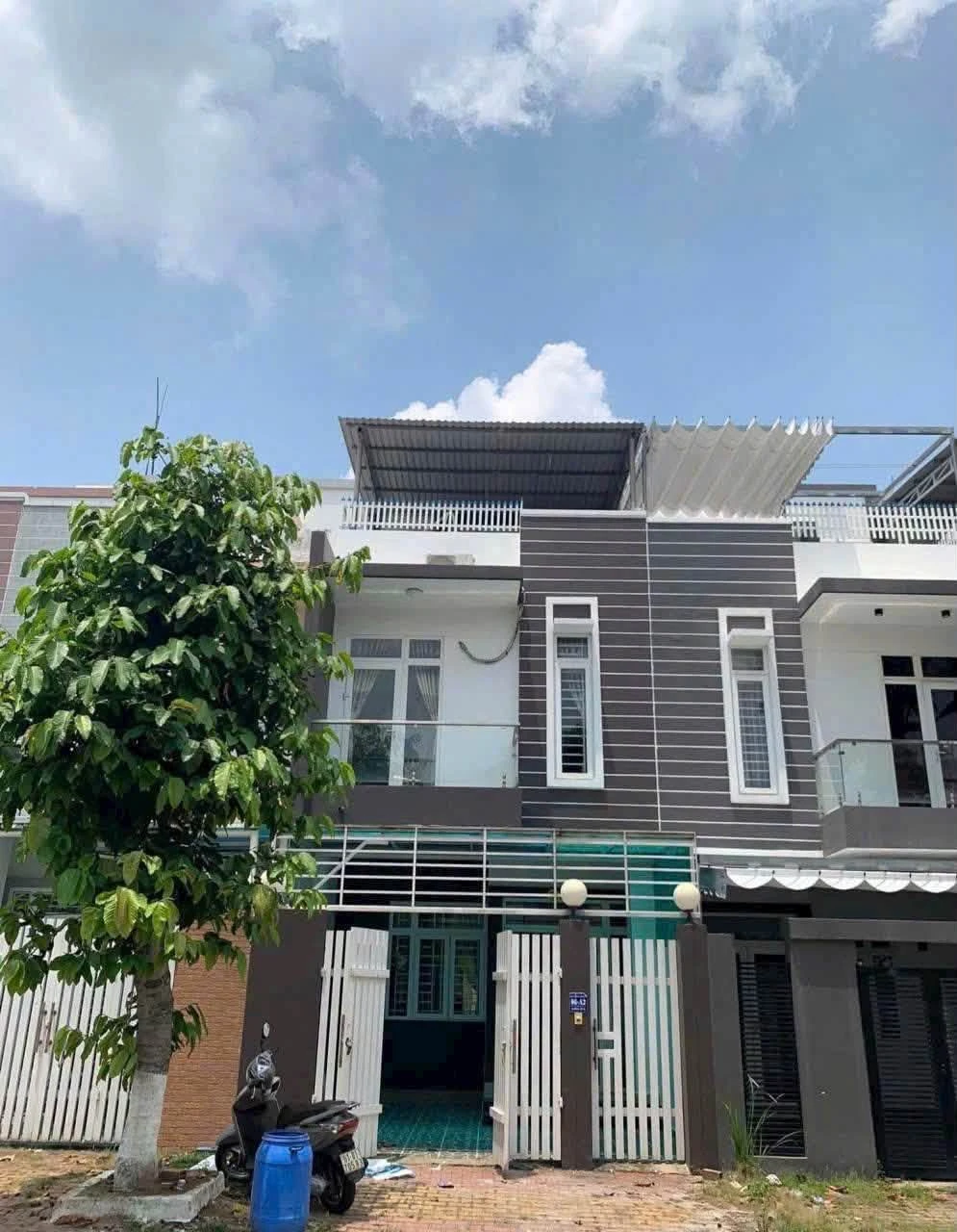 Bán nhà 1 trệt 2 lầu 78,9m² Hiệp Thành 3, giá 4,8 tỷ - Ảnh 1