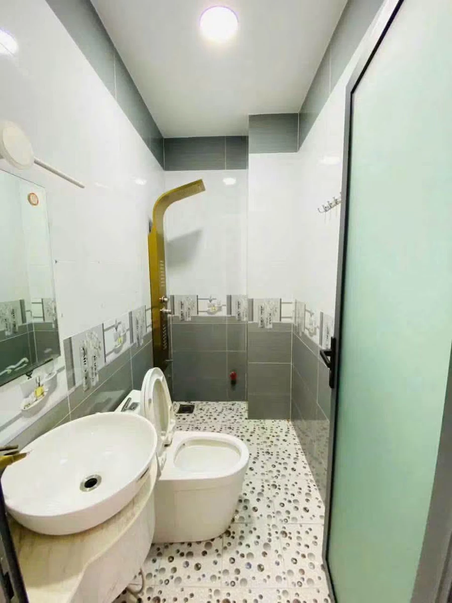 Bán nhà 6PN 60m2 Thạnh Lộc Quận 12 - 5 tỷ 700 triệu - Ảnh thu nhỏ 2