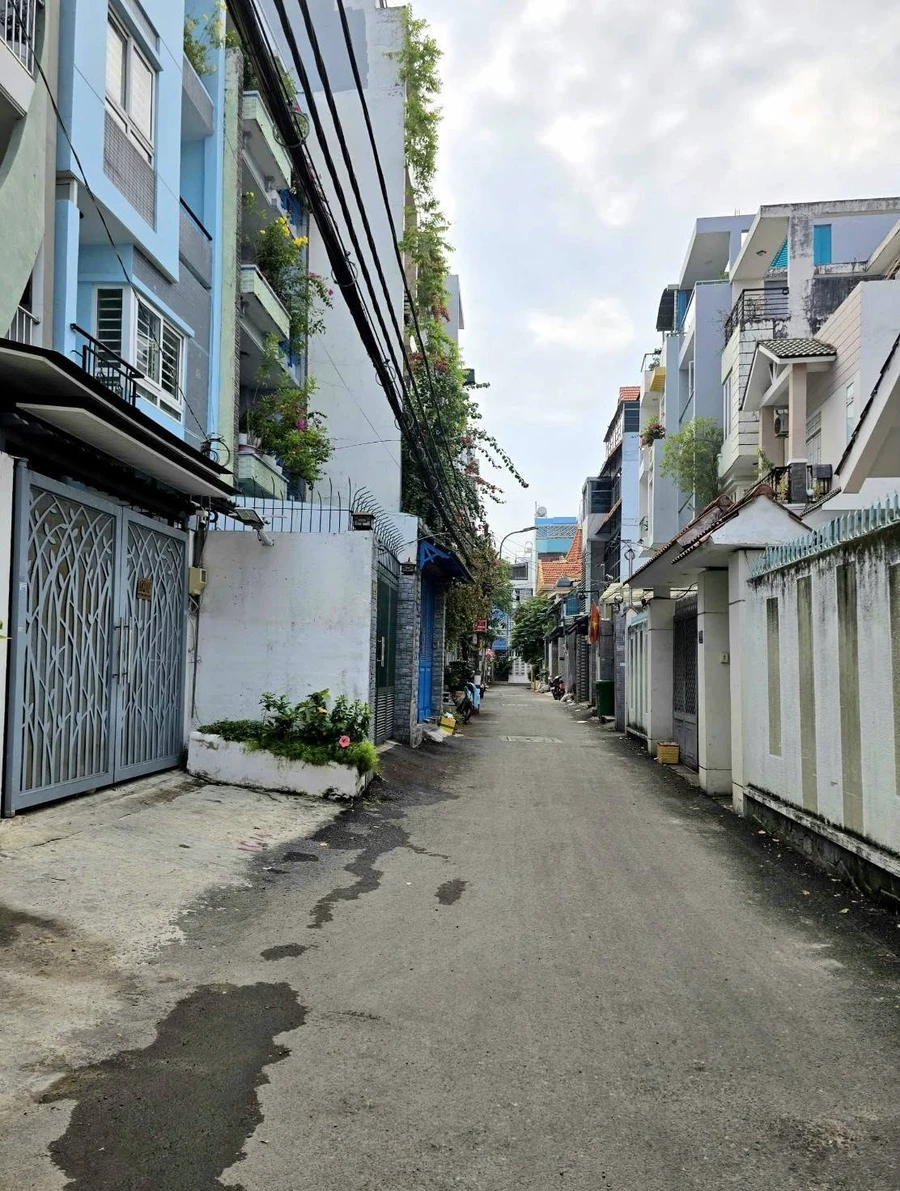 Bán nhà 6 tầng 14 phòng ngủ 410m² Phú Nhuận 16 tỷ - Ảnh 1