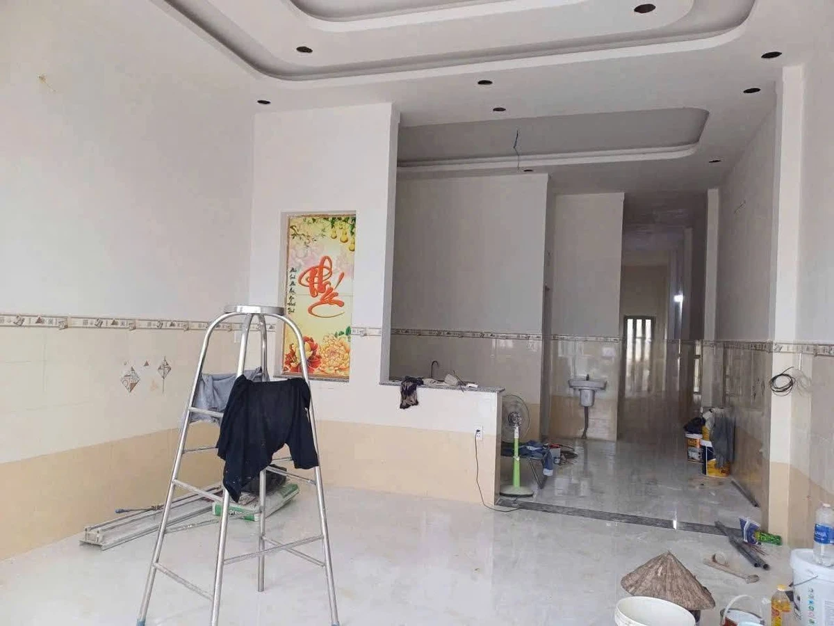 Bán nhà cấp 4 xây mới 5x30m, 3 phòng ngủ, giá 1,5 tỷ tại Đức Hòa - Ảnh thu nhỏ 3