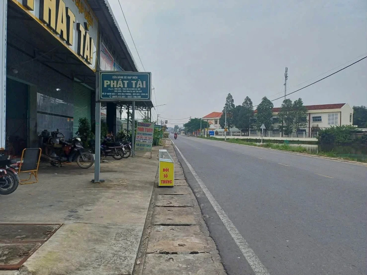 Bán nhà mặt tiền Đức Hoà Thượng 400m² - 3,15 tỷ - Ảnh thu nhỏ 5