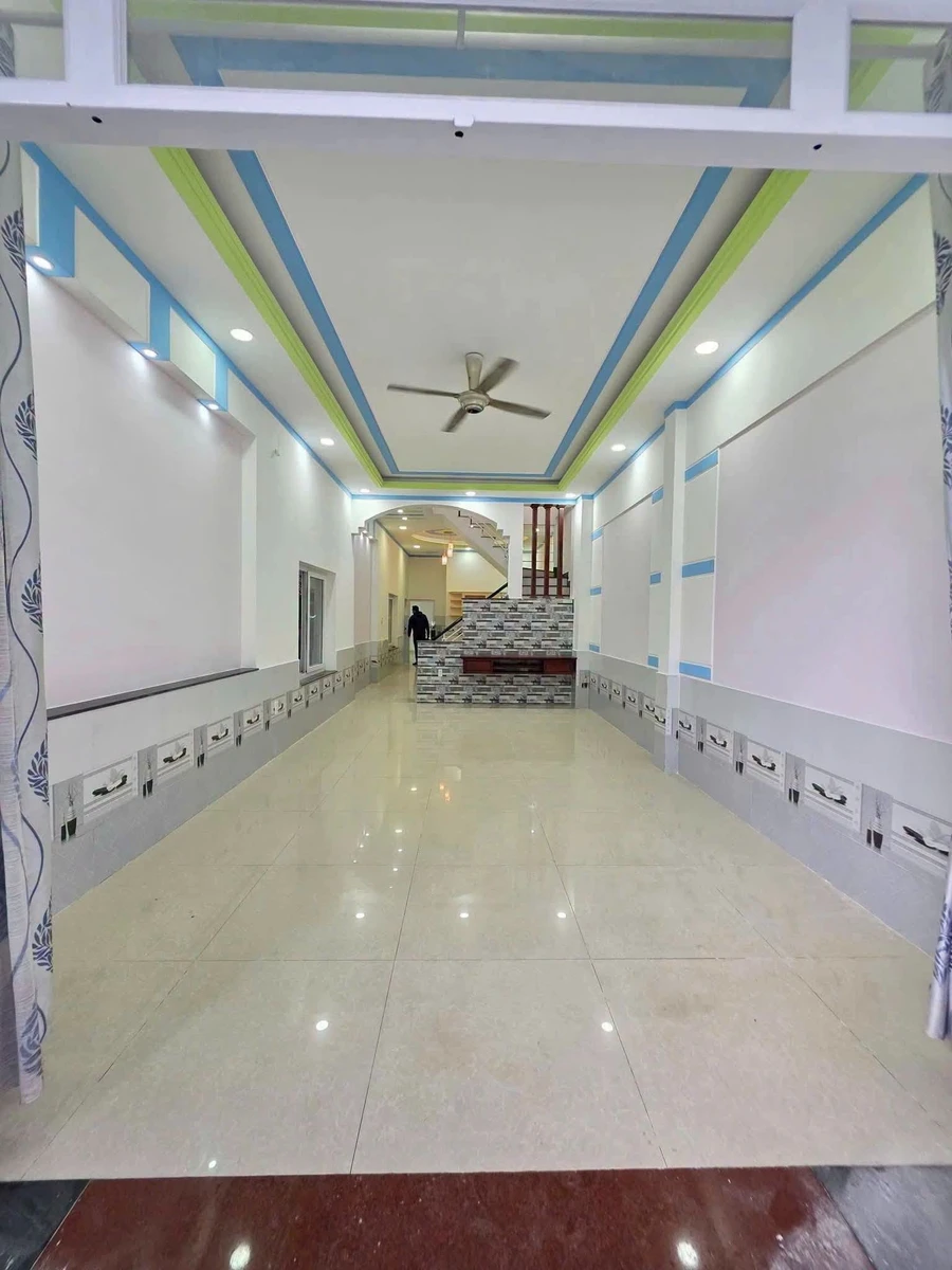 Bán nhà 4PN 127m² Đông Hòa gần BigC hơn 5 tỷ - Ảnh thu nhỏ 2
