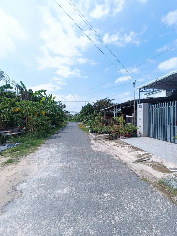 Bán nhà phố 3PN 114m² Long Hòa Tây Ninh 1 tỷ 260 triệu