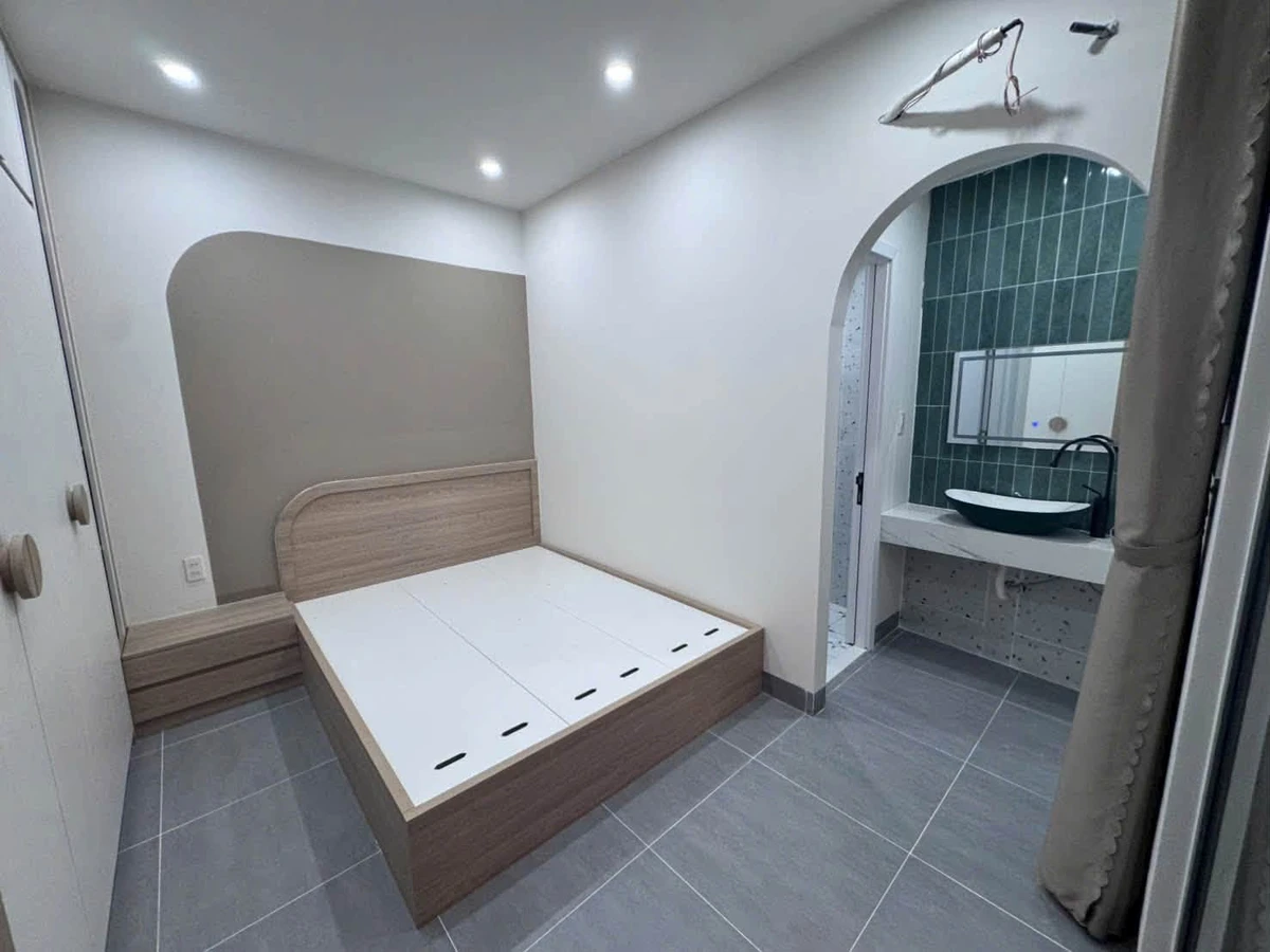 Bán nhà 2 phòng ngủ 83.5m² Rạch Giá Kiên Giang 2 tỷ 049 triệu - Ảnh thu nhỏ 3