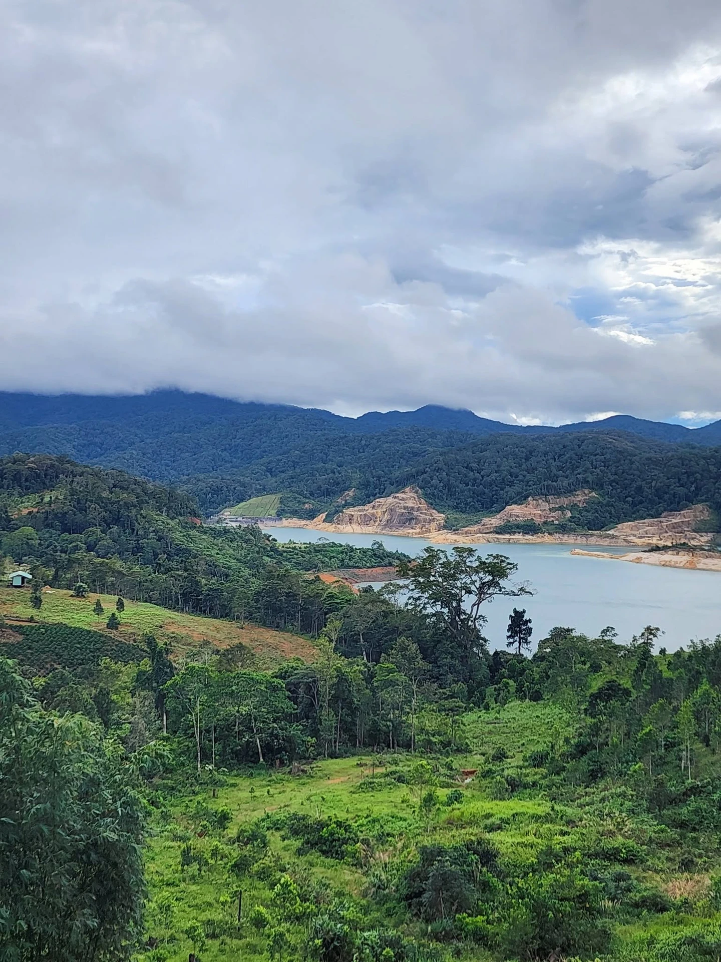 Bán gần 1,5ha đất bằng phẳng, view đẹp tại làng Viring, cách Măng Đen 18km - Ảnh 1