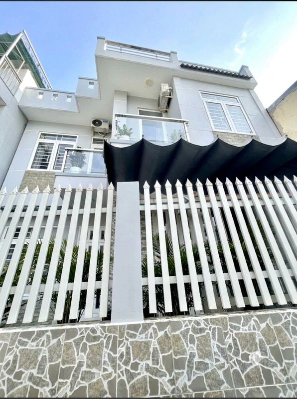 Bán nhà mới xây 4 tầng hẻm 5m Bình Thạnh 58.5m² 8 tỷ khuvucvenbien