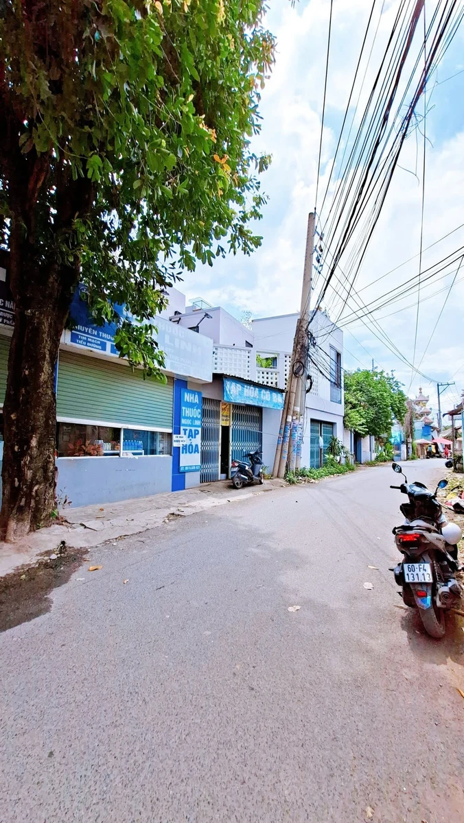 Bán nhà lầu 3 phòng ngủ 120m² Phường Biên Hòa 2.6 tỷ - Ảnh 1