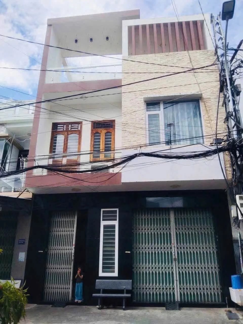 Bán nhà 3 tầng mặt tiền Huỳnh Thúc Kháng 79m2, Quy Nhơn - Ảnh 1