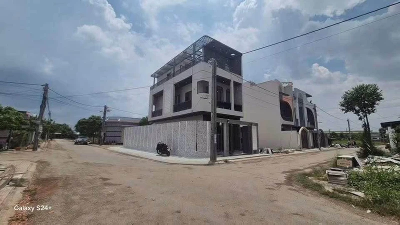 Biệt thự góc 3 mặt tiền 133m² Rạch Kiến, Tây Ninh 4.4 tỷ