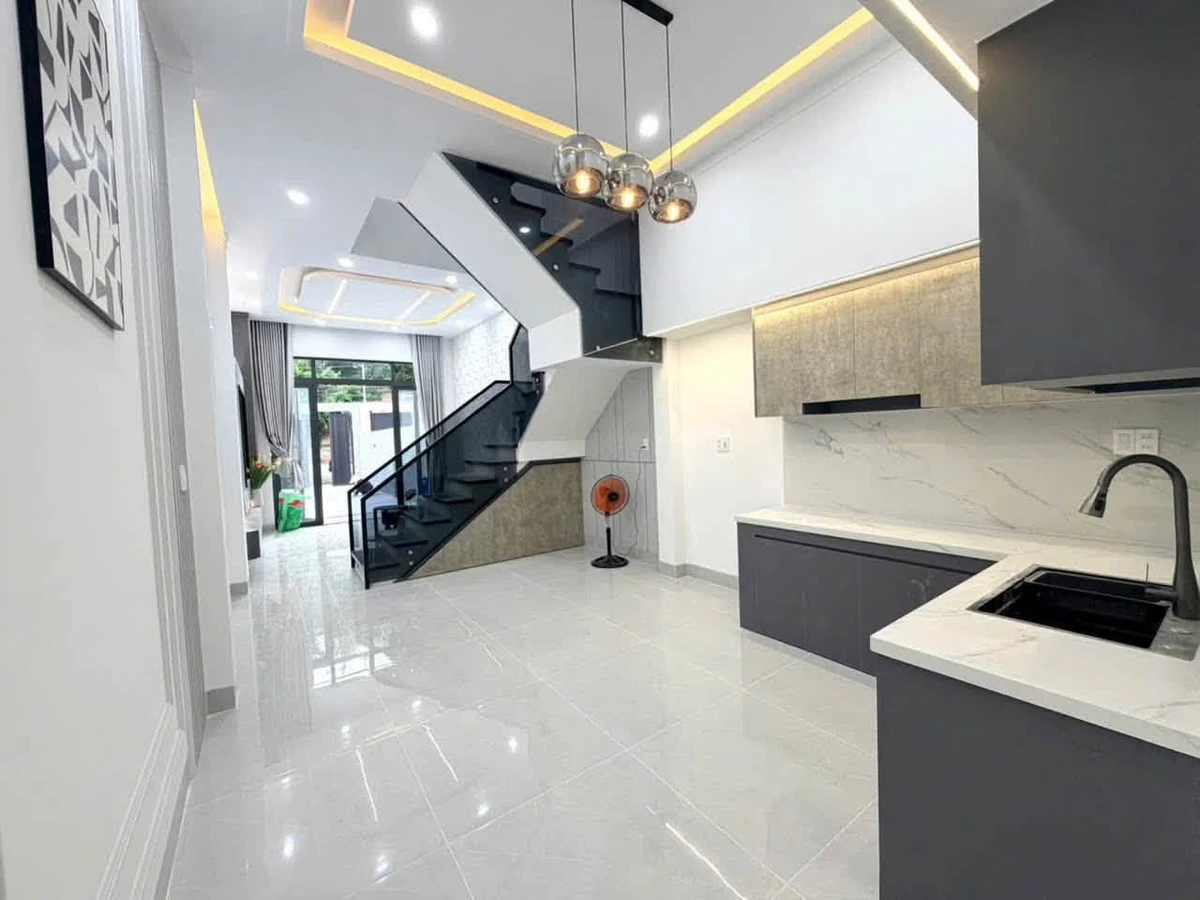 Bán nhà lầu 4PN 123m² khu phố 7 Tân Phong 4 tỷ 150 - Ảnh thu nhỏ 4